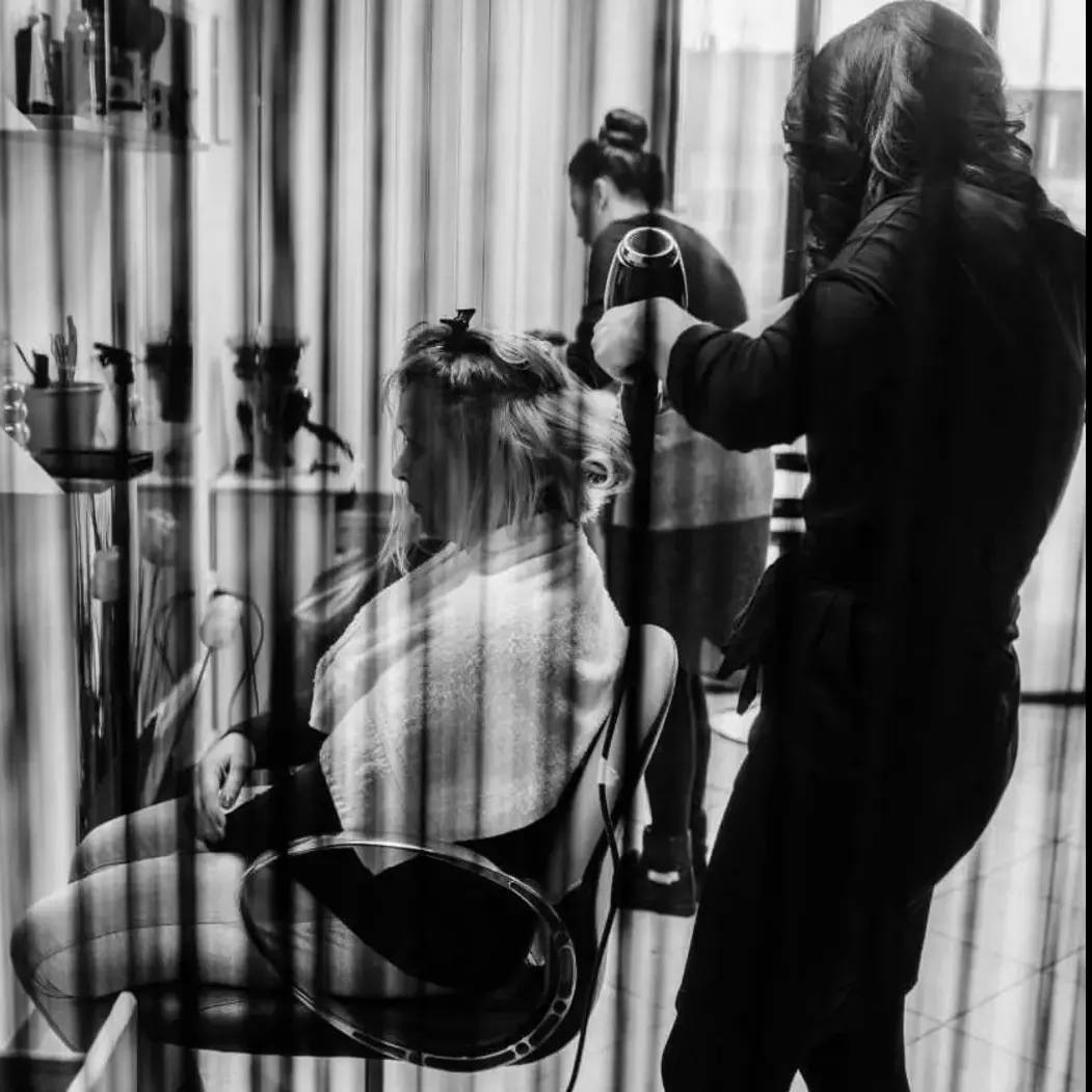 FRIZERSKI SALON LARA